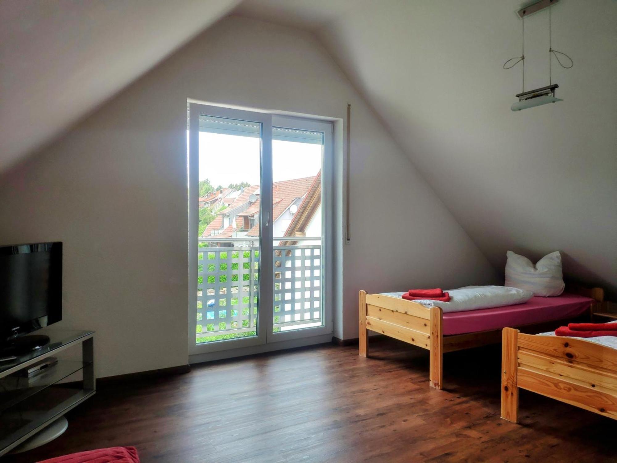 Apartment Und Privatzimmern In Freiburg Habitación foto